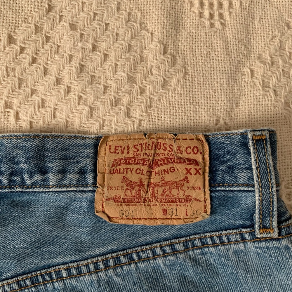 Levi’s 501 Women’s Jeans — Button fly
